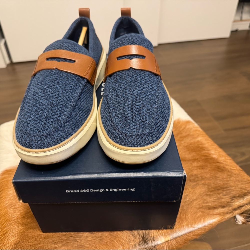 Colhann Men's Blue and Brown Loafers